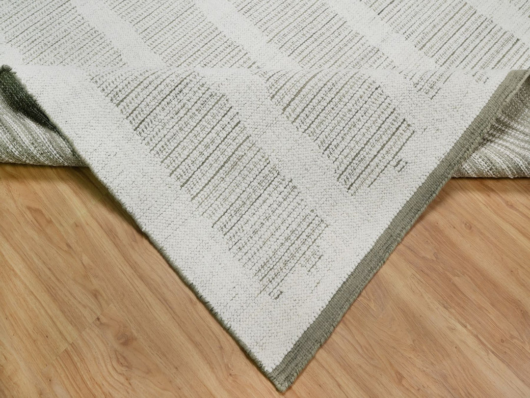 8'0" x 9'11" New Hand Woven Ivory Wool Rectangle Oriental Rug - MOA10291729