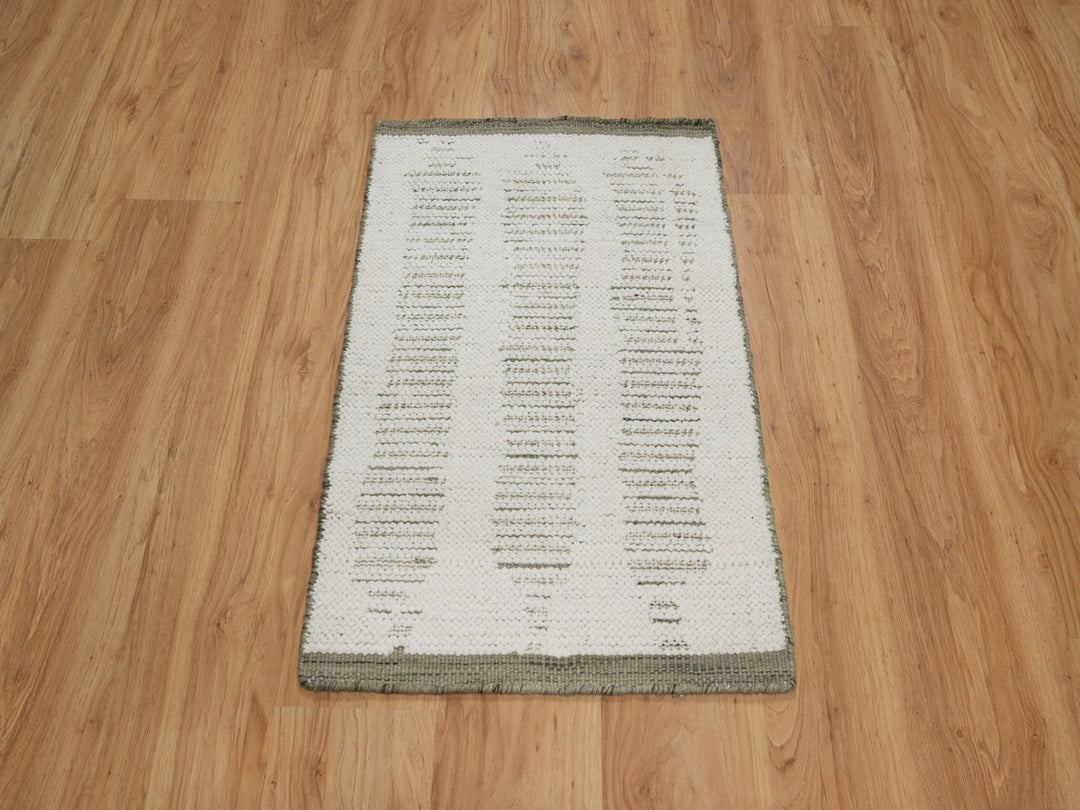 2'0" x 3'0" New Hand Woven Ivory Wool Rectangle Oriental Rug - MOA10291730