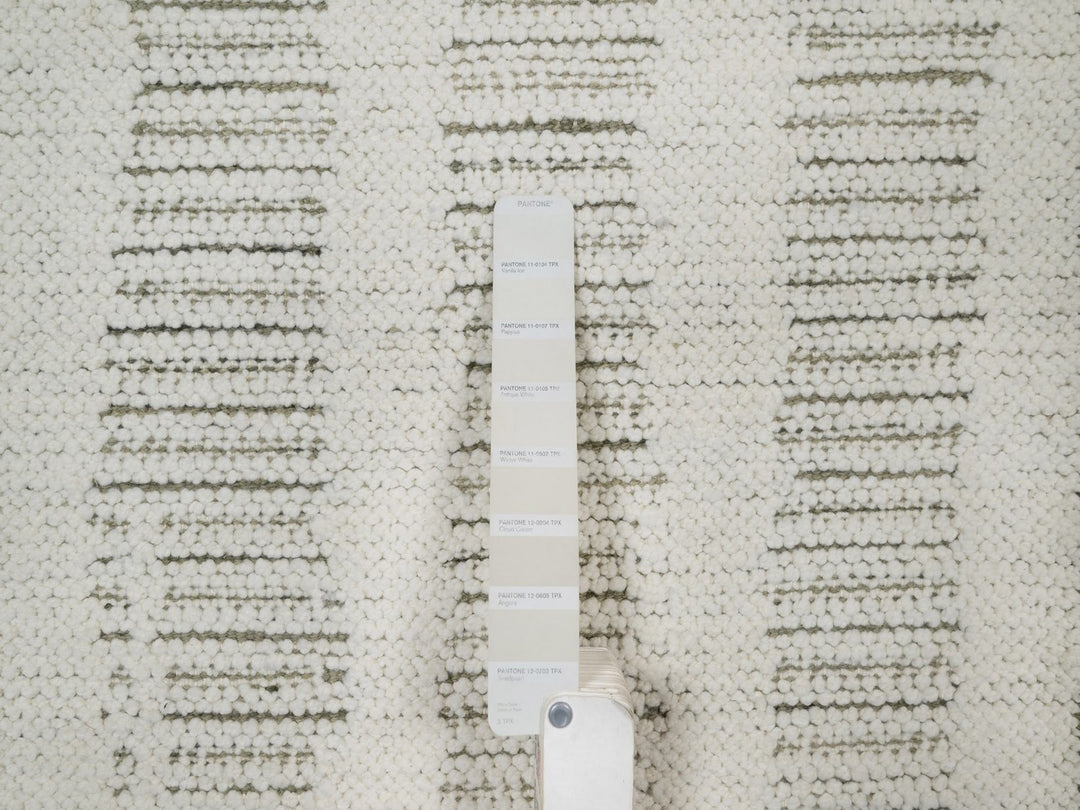 2'0" x 3'0" New Hand Woven Ivory Wool Rectangle Oriental Rug - MOA10291730