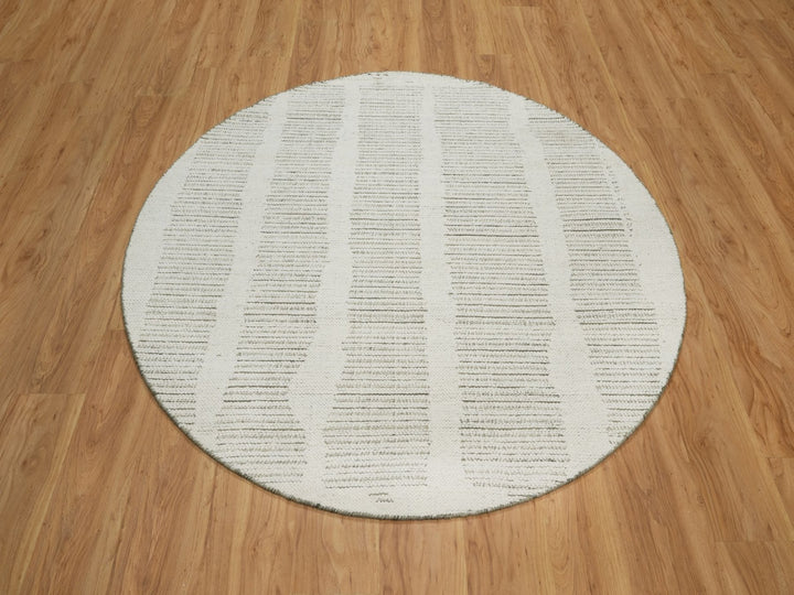 5'9" x 5'9" New Hand Woven Ivory Wool Round Oriental Rug - MOA10291738