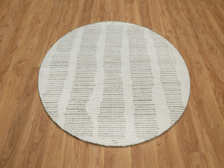 4'11" x 4'11" New Hand Woven Ivory Wool Round Oriental Rug - MOA10291740