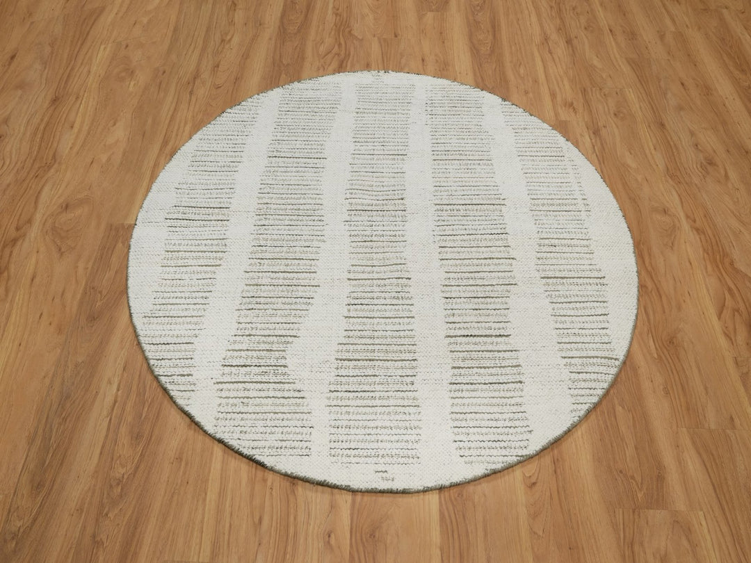 4'10" x 4'10" New Hand Woven Ivory Wool Round Oriental Rug - MOA10291741
