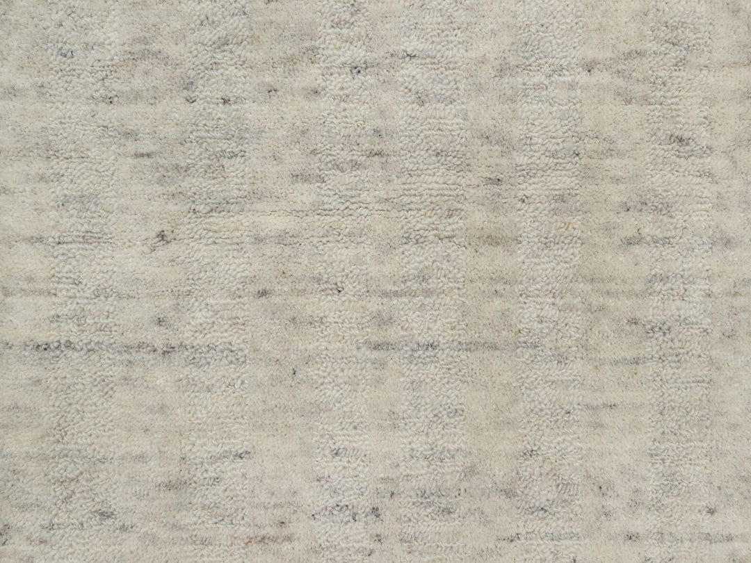 2'0" x 3'0" New Hand Loomed Ivory Wool Rectangle Oriental Rug - MOA10291795