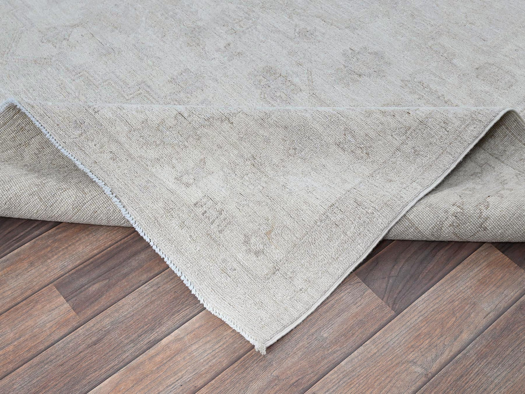 8'0" x 9'9" New Hand Knotted Ivory Wool Rectangle Oriental Rug - MOA102917