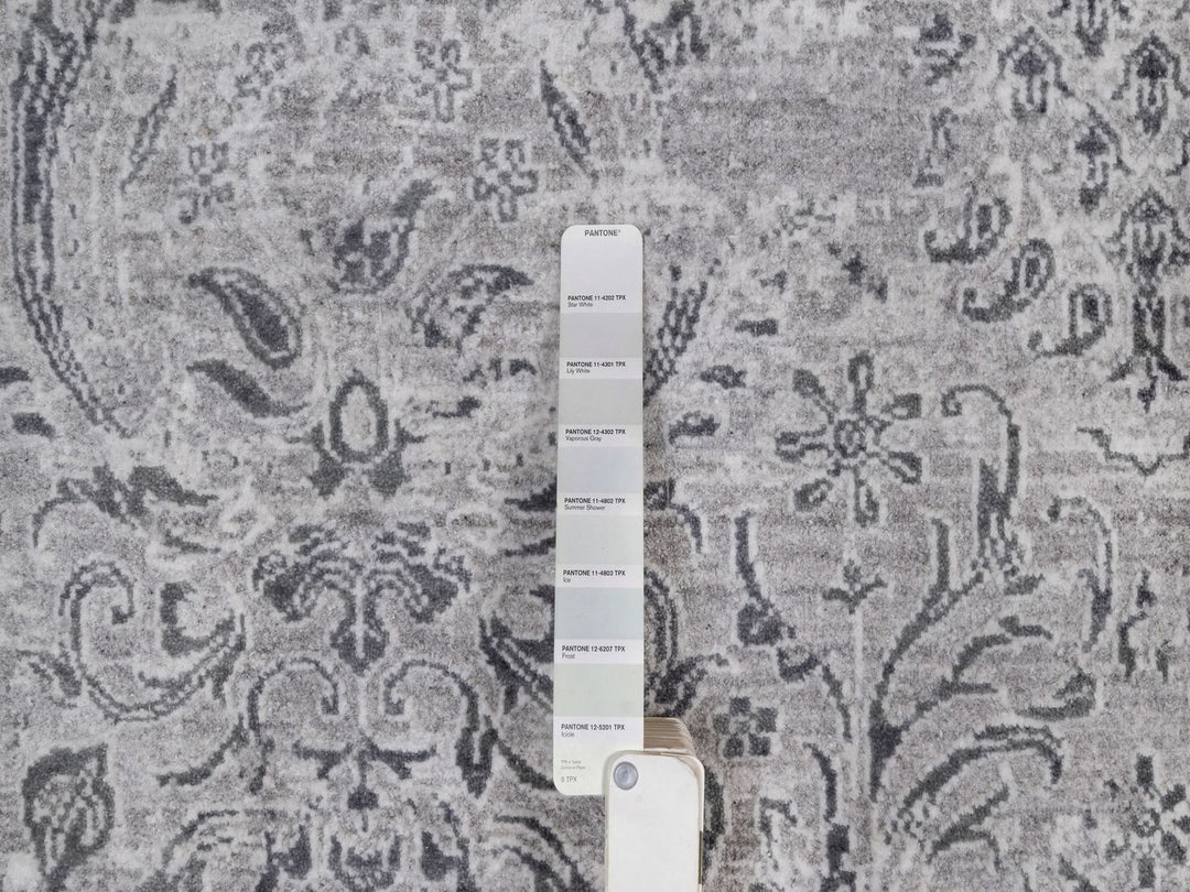5'0" x 6'11" New Hand Knotted Grey Wool & Silk Rectangle Oriental Rug - MOA10291800