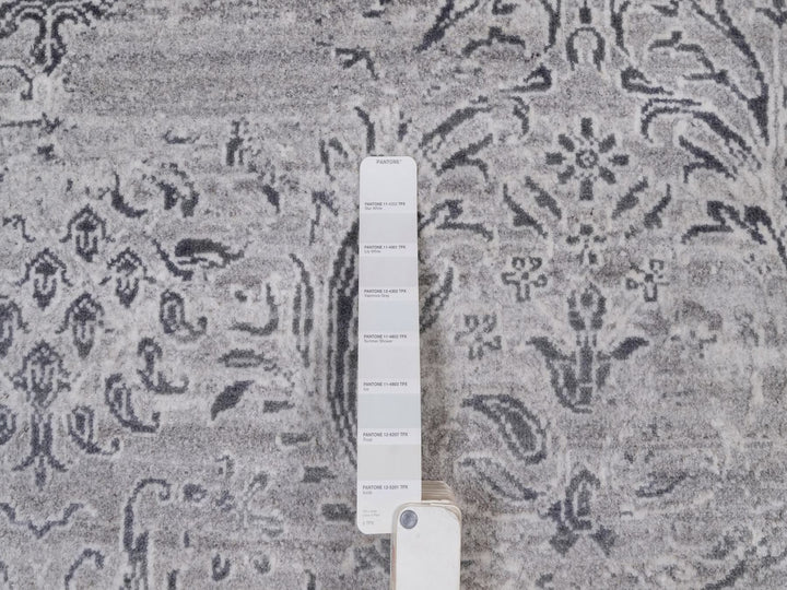 7'10" x 10'0" New Hand Knotted Grey Wool & Silk Rectangle Oriental Rug - MOA10291801