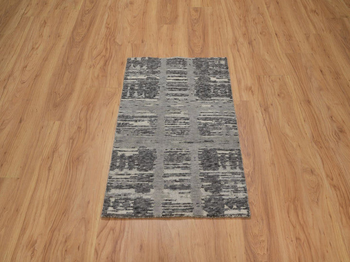 2'0" x 3'1" New Hand Knotted Grey Wool Rectangle Oriental Rug - MOA10291811