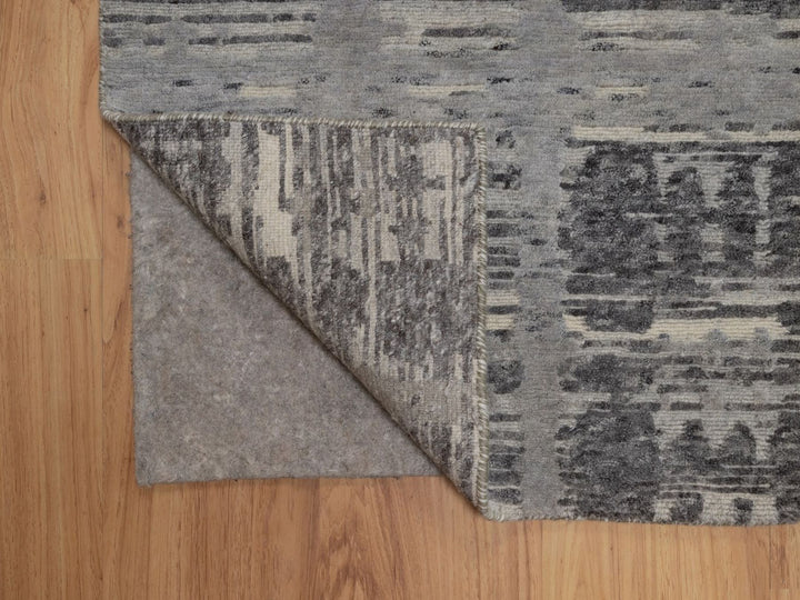 2'0" x 3'1" New Hand Knotted Grey Wool Rectangle Oriental Rug - MOA10291811
