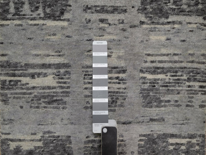 2'0" x 3'1" New Hand Knotted Grey Wool Rectangle Oriental Rug - MOA10291811