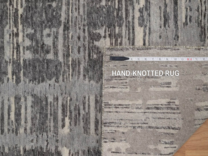 2'6" x 7'11" New Hand Knotted Grey Wool Runner Oriental Rug - MOA10291812
