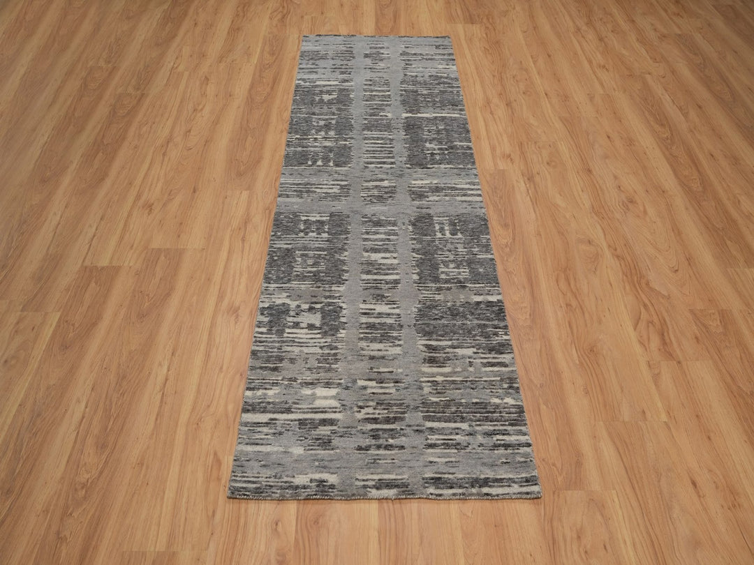 2'6" x 8'0" New Hand Knotted Grey Wool Runner Oriental Rug - MOA10291818