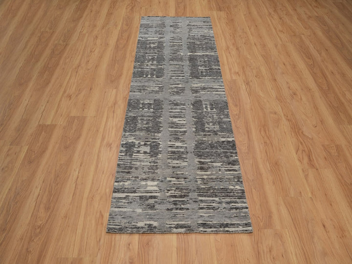2'6" x 8'0" New Hand Knotted Grey Wool Runner Oriental Rug - MOA10291818