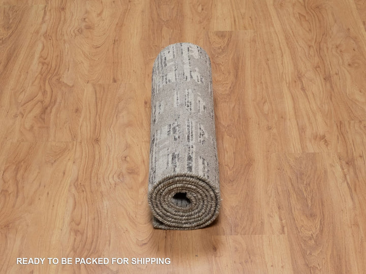 2'6" x 8'0" New Hand Knotted Grey Wool Runner Oriental Rug - MOA10291818
