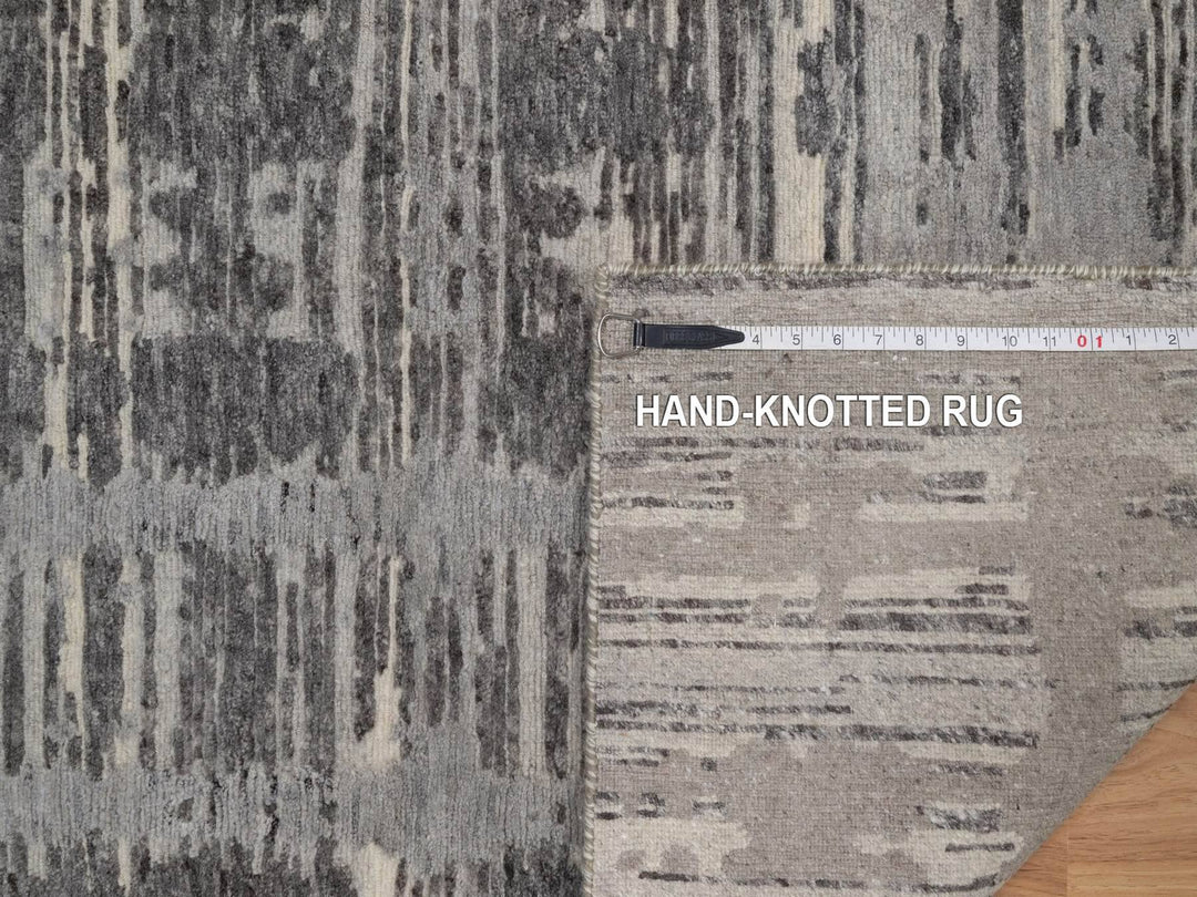 2'6" x 8'0" New Hand Knotted Grey Wool Runner Oriental Rug - MOA10291818
