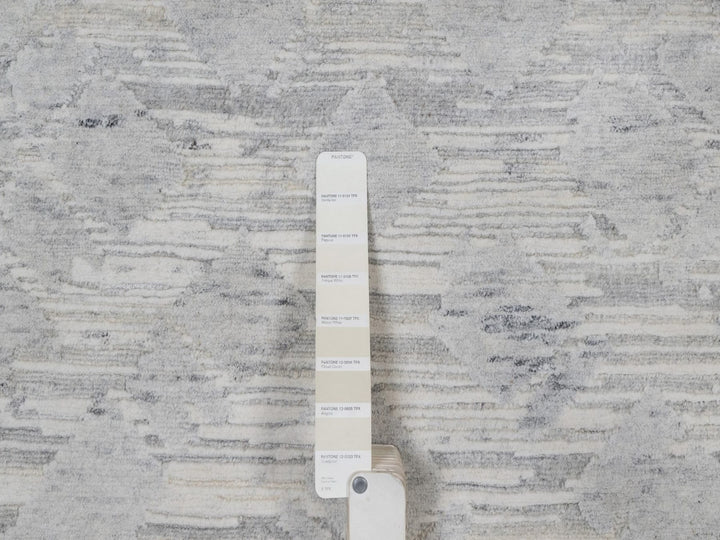 8'0" x 10'2" New Hand Knotted Grey Wool Rectangle Oriental Rug - MOA10291819