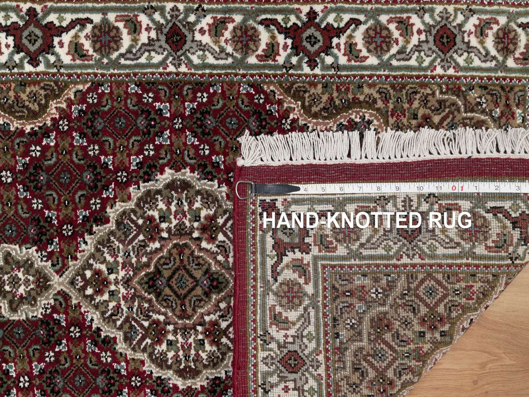 2'8" x 4'3" New Hand Knotted Red Wool Rectangle Oriental Rug - MOA10291973