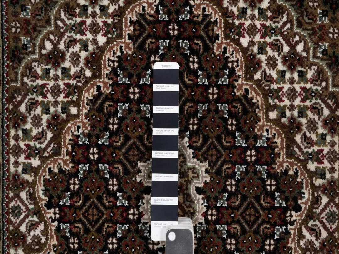 2'11" x 5'4" New Hand Knotted Black Wool Rectangle Oriental Rug - MOA10291974