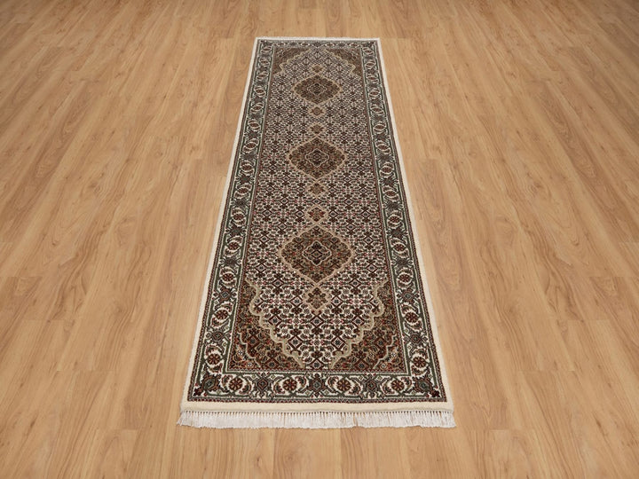 2'9" x 8'1" New Hand Knotted Ivory Wool Runner Oriental Rug - MOA10291975