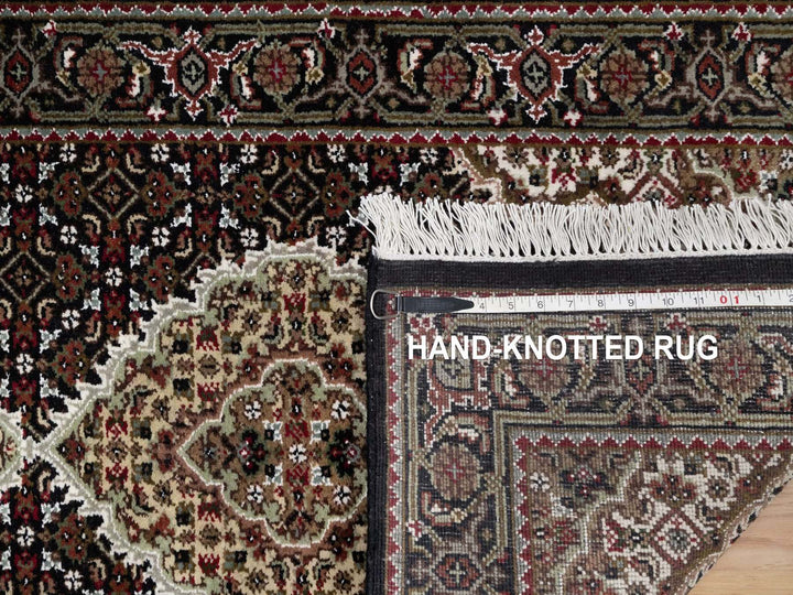 2'7" x 6'9" New Hand Knotted Black Wool Runner Oriental Rug - MOA10291976