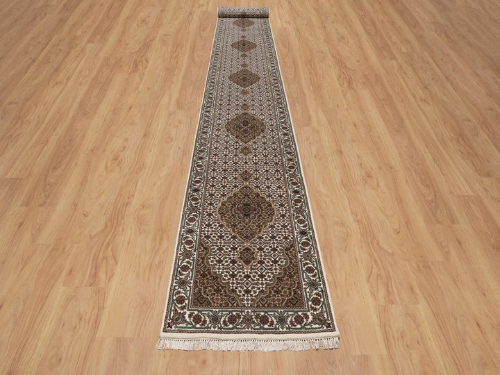 2'7" x 21'2" New Hand Knotted Ivory Wool Runner Oriental Rug - MOA10291980