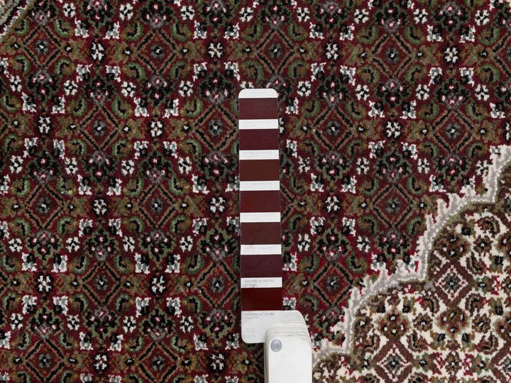 8'0" x 8'0" New Hand Knotted Red Wool Round Oriental Rug - MOA10291982