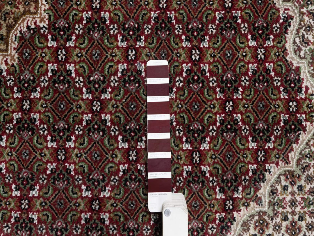 7'9" x 10'0" New Hand Knotted Red Wool Rectangle Oriental Rug - MOA10291987