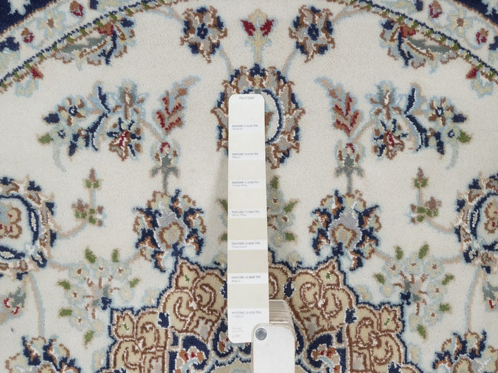 5'1" x 5'2" New Hand Knotted Ivory Wool & Silk Round Oriental Rug - MOA10292026