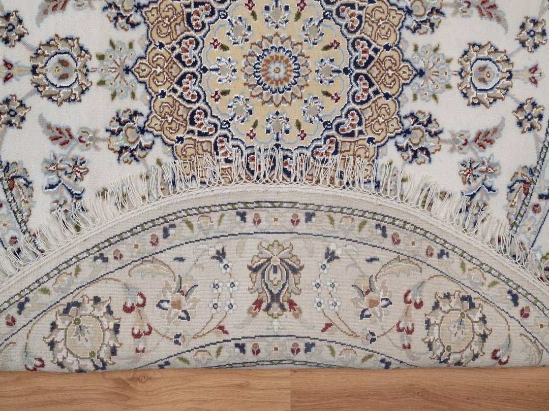 5'1" x 5'1" New Hand Knotted Ivory Wool & Silk Round Oriental Rug - MOA10292033