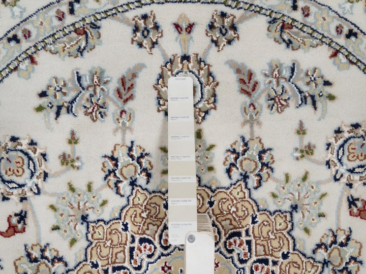 5'1" x 5'1" New Hand Knotted Ivory Wool & Silk Round Oriental Rug - MOA10292033