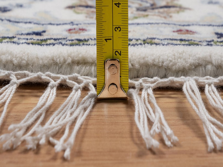 5'1" x 5'1" New Hand Knotted Ivory Wool & Silk Round Oriental Rug - MOA10292033