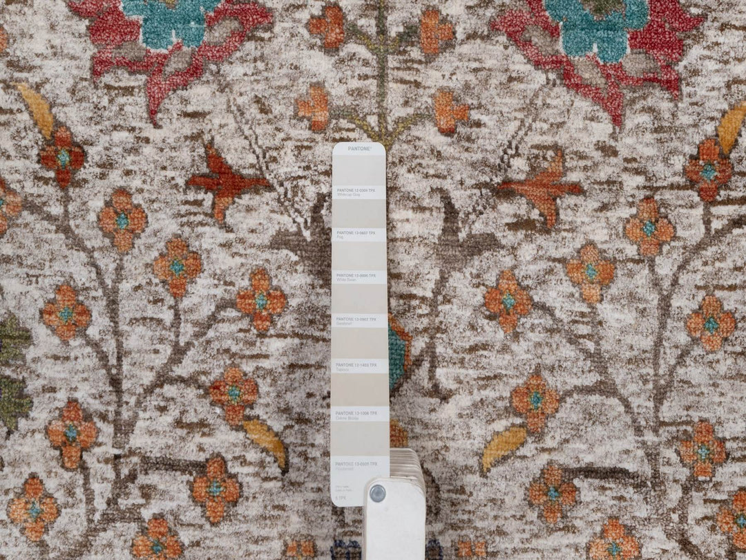 8'0" x 9'11" New Hand Knotted Ivory Wool & Silk Rectangle Oriental Rug - MOA10292053