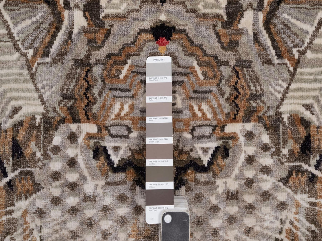 5'3" x 7'0" New Hand Knotted Brown Wool & Silk Rectangle Oriental Rug - MOA10292060