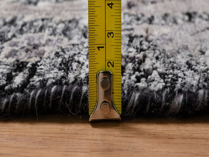 5'11" x 5'11" New Hand Knotted Black Wool & Silk Round Oriental Rug - MOA10292077