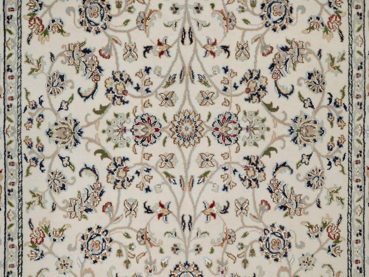 4'10" x 8'0" New Hand Knotted Ivory Wool & Silk Rectangle Oriental Rug - MOA10292095