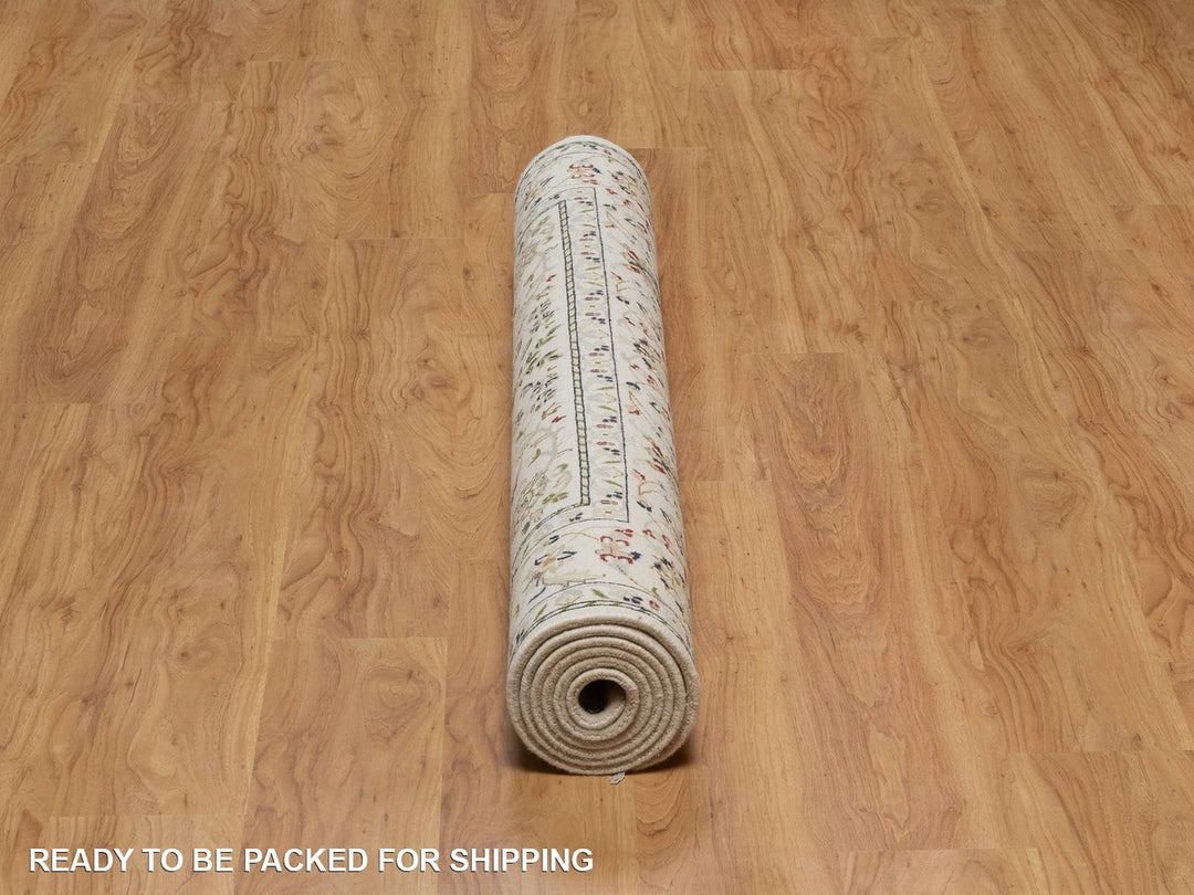 4'10" x 8'0" New Hand Knotted Ivory Wool & Silk Rectangle Oriental Rug - MOA10292095