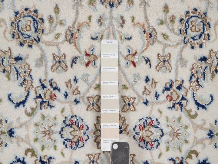 4'1" x 4'1" New Hand Knotted Ivory Wool & Silk Round Oriental Rug - MOA10292127