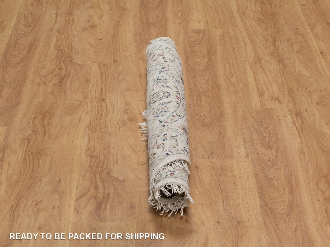 4'1" x 4'2" New Hand Knotted Ivory Wool & Silk Round Oriental Rug - MOA10292133