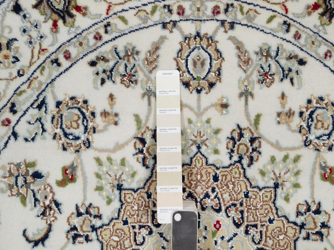 4'1" x 4'1" New Hand Knotted Ivory Wool & Silk Round Oriental Rug - MOA10292137