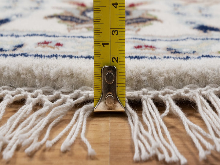 3'11" x 3'11" New Hand Knotted Ivory Wool & Silk Round Oriental Rug - MOA10292138