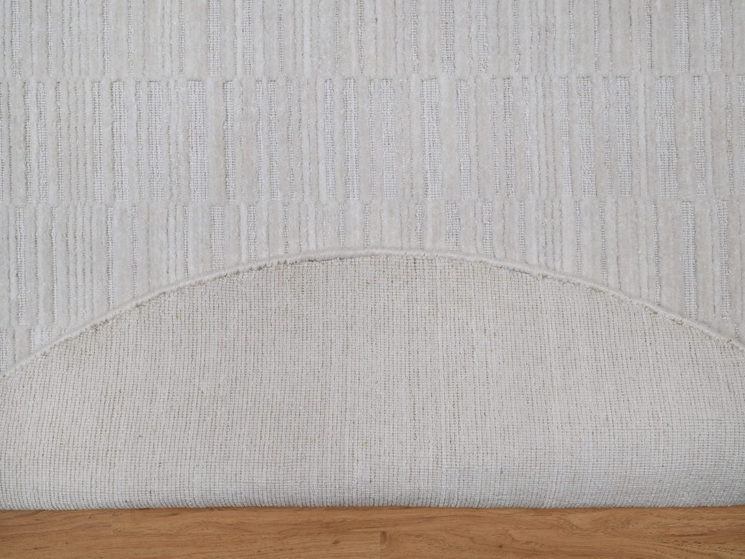 5'0" x 5'0" New Hand Loomed Ivory Wool Round Oriental Rug - MOA10292221