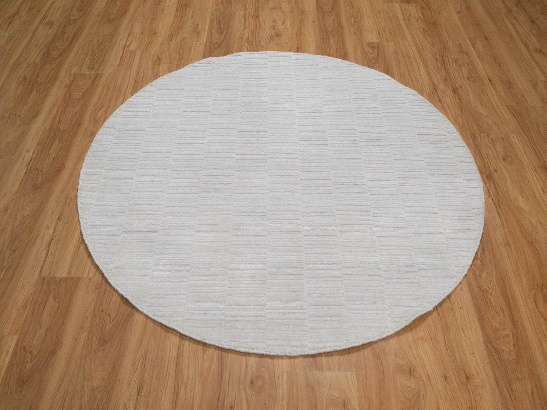 5'0" x 5'0" New Hand Loomed Ivory Wool Round Oriental Rug - MOA10292222