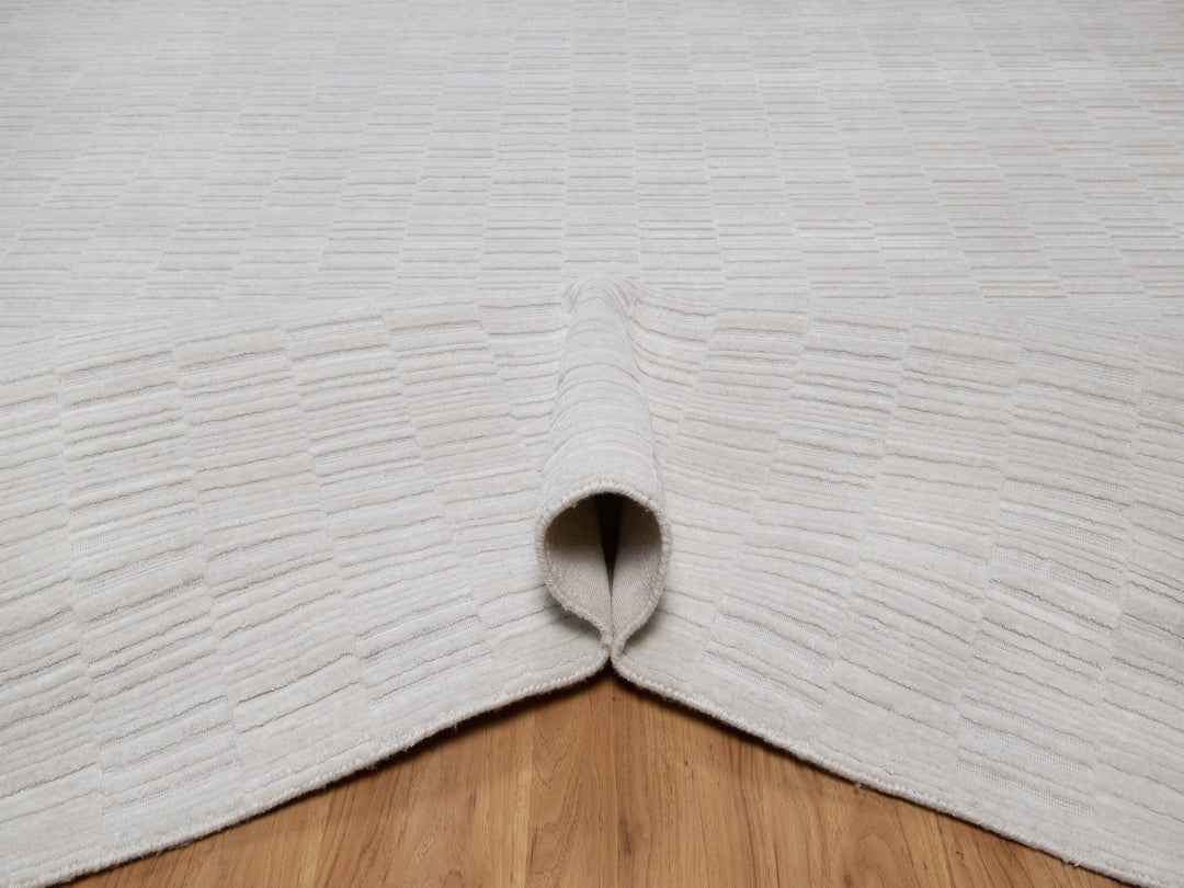 10'1" x 13'11" New Hand Loomed Ivory Polyester Rectangle Oriental Rug - MOA10292228