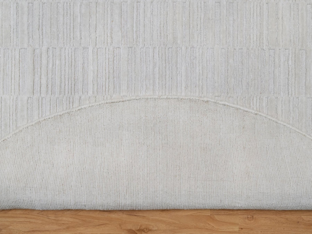 6'0" x 6'0" New Hand Loomed Ivory Wool Round Oriental Rug - MOA10292241