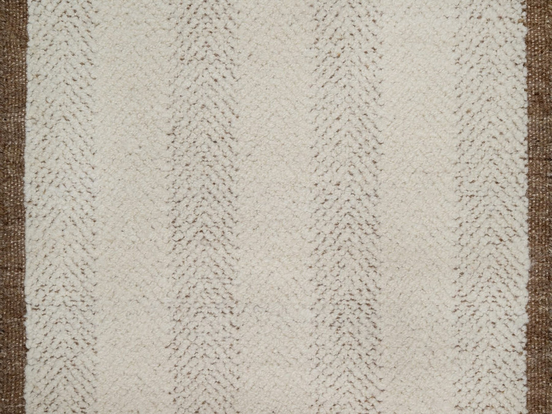 2'5" x 10'0" New Hand Knotted Ivory Wool Runner Oriental Rug - MOA10292262