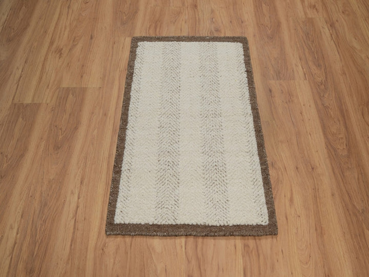 2'1" x 3'0" New Hand Knotted Ivory Wool Rectangle Oriental Rug - MOA10292286