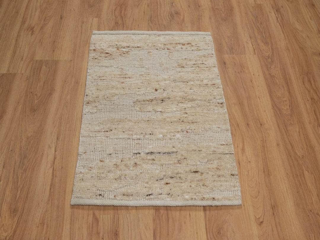 2'2" x 3'0" New Hand Knotted Ivory Wool Rectangle Oriental Rug - MOA10292290