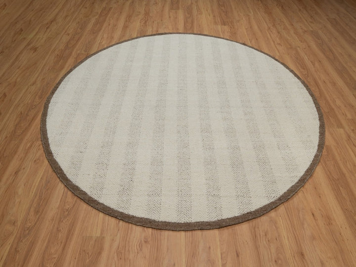 7'9" x 7'9" New Hand Knotted Ivory Wool Round Oriental Rug - MOA10292298