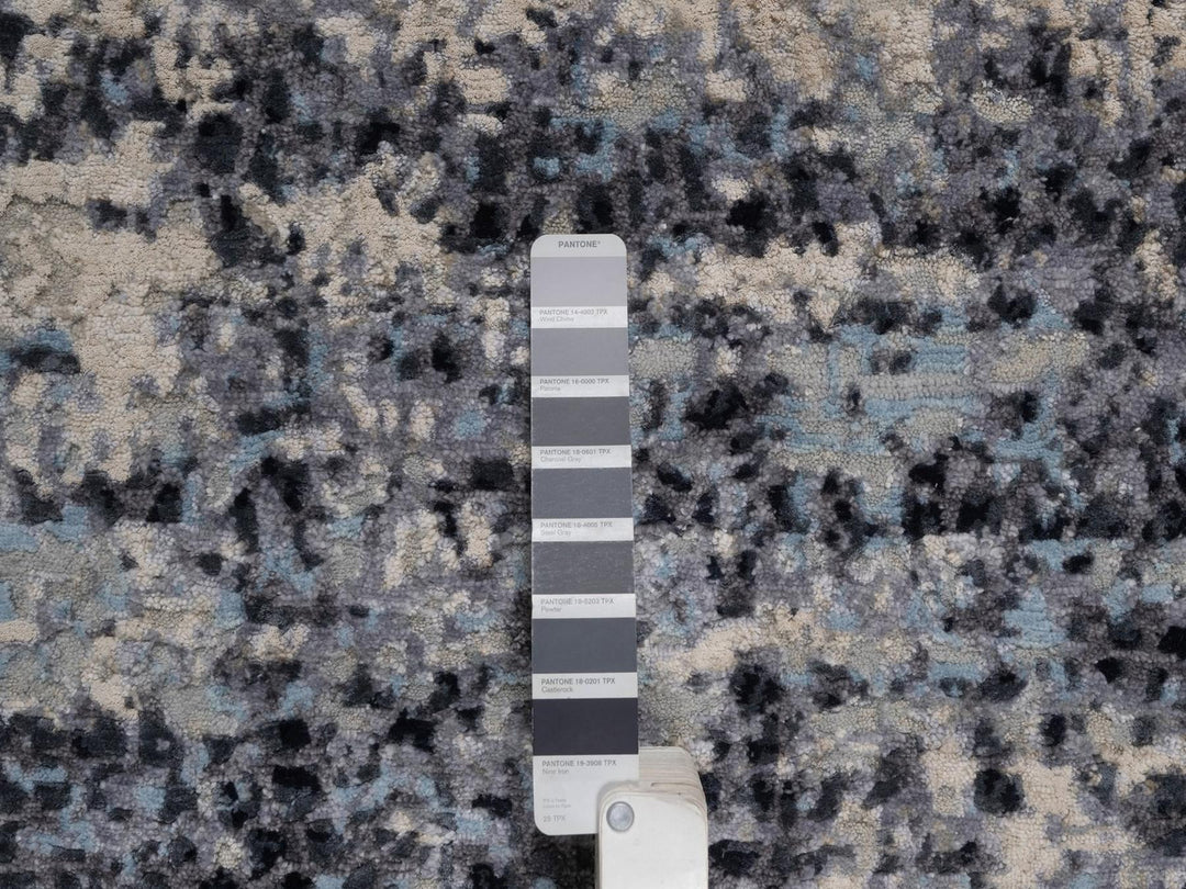 5'0" x 7'1" New Hand Knotted Grey Wool & Silk Rectangle Oriental Rug - MOA10292303