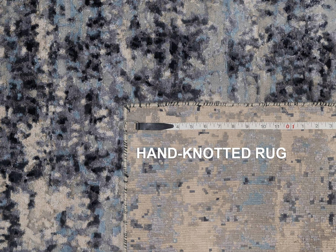 5'0" x 7'1" New Hand Knotted Grey Wool & Silk Rectangle Oriental Rug - MOA10292303