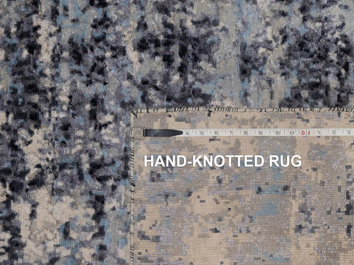 5'0" x 7'1" New Hand Knotted Grey Wool & Silk Rectangle Oriental Rug - MOA10292303